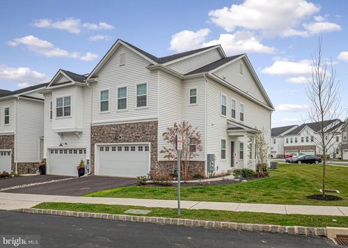 125 Livingston Ln, EXTON, PA, 19341-2807 | Card Image
