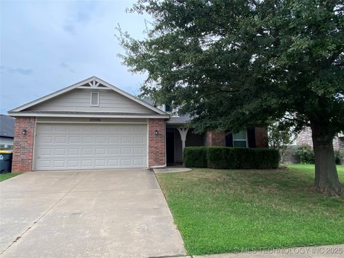 10306 Prescott St, Jenks, OK, 74037-7056 | Card Image