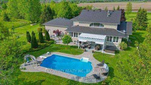 888 County Rd 8, Napanee, ON, K7R3K6 | Card Image