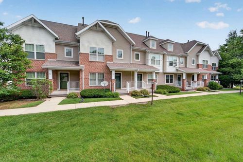 5-707 Cricket Ln, Middleton, WI, 53562-5674 | Card Image