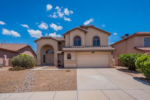 2638 E Big View Dr, Oro Valley, AZ, 85755-1937 | Card Image