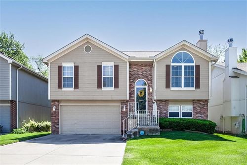 5215 Ne 63rd St, Kansas City, MO, 64119-1671 | Card Image