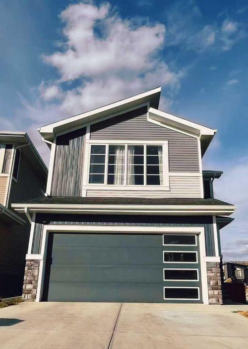 253 Precedence View, Cochrane, AB, T4C2W8 | Card Image