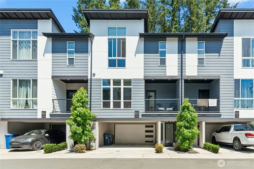 b7-13710 Ash Way, Everett, WA, 98204-6480 | Card Image