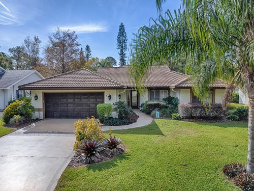 102 Cedar Way, YALAHA, FL, 34797-3102 | Card Image