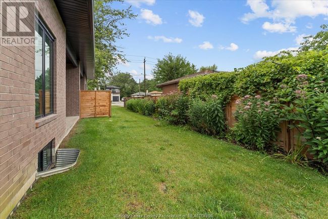 506 Lily Mac Blvd, Townhouse with 2 bedrooms, 2 bathrooms and null parking in Windsor ON | Image 33