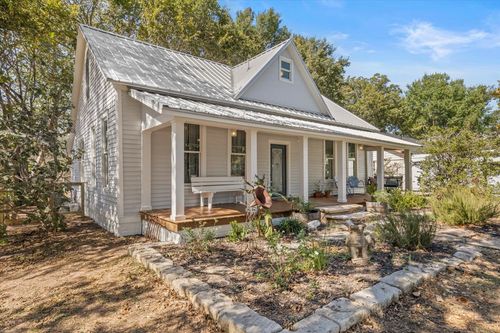 503 Wilkes Street, Smithville, TX, 78957 | Card Image