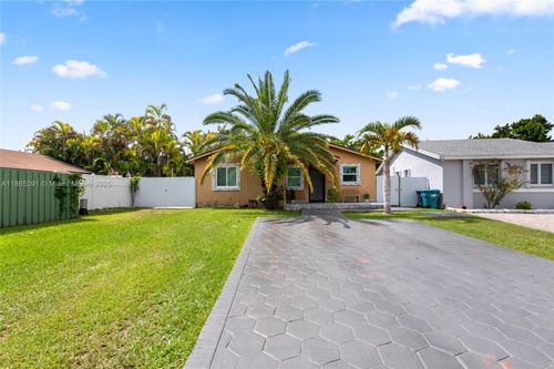 12500 Sw 251st Ter, Homestead, FL, 33032-5891 | Card Image