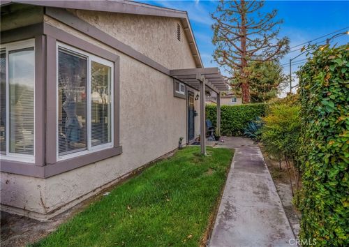 a-2900 Bradford Place, Santa Ana, CA, 92707 | Card Image