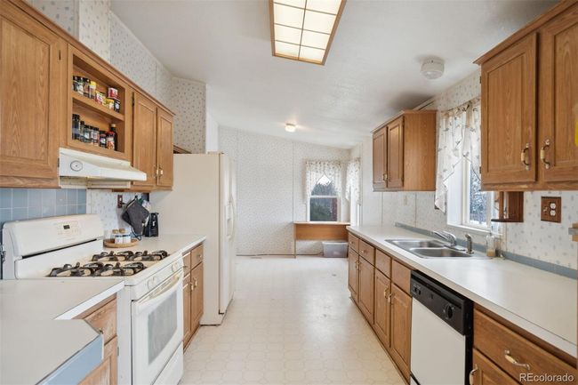 12320 W Range View Dr, House other with 4 bedrooms, 2 bathrooms and 2 parking in Calhan CO | Image 7