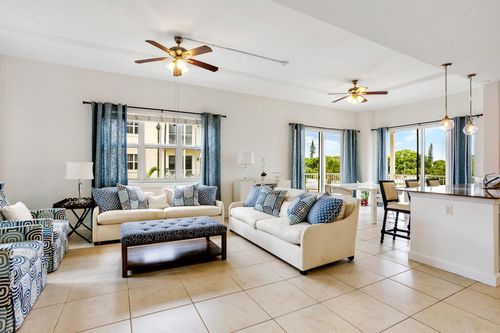 306-3960 N Flagler Dr, West Palm Beach, FL, 33407-4437 | Card Image