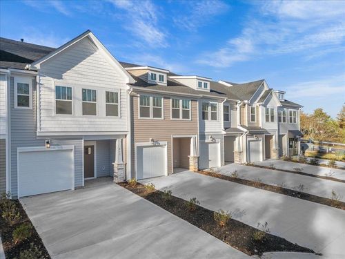 413 W Parima Court, Spartanburg, SC, 29301 | Card Image