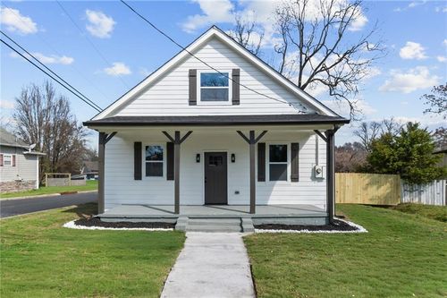 1604 Broad St Ne, Conyers, GA, 30012-3706 | Card Image