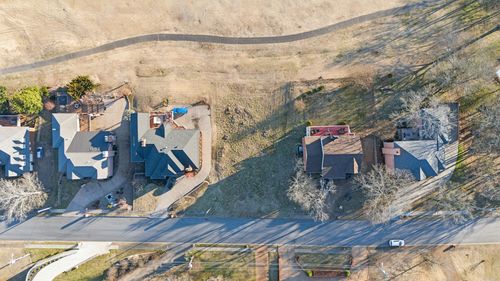 111 Spy Glass Way, Hendersonville, TN, 37075-8550 | Card Image