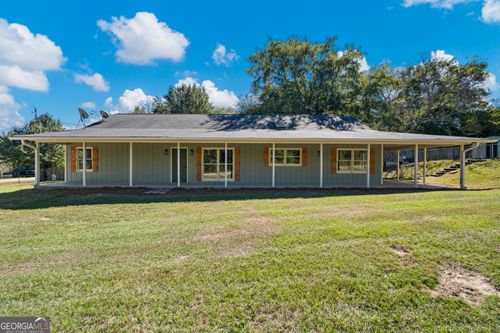 374 Lee Road 213, PHENIX CITY, AL, 36870-8407 | Card Image