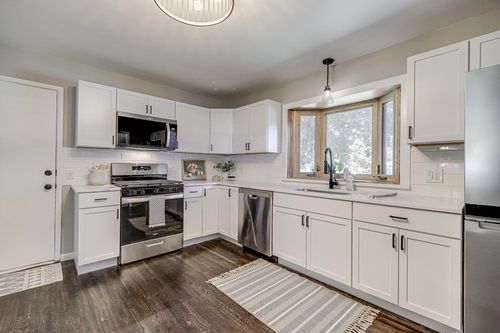 317 Havana Rd, Owatonna, MN, 55060-3424 | Card Image