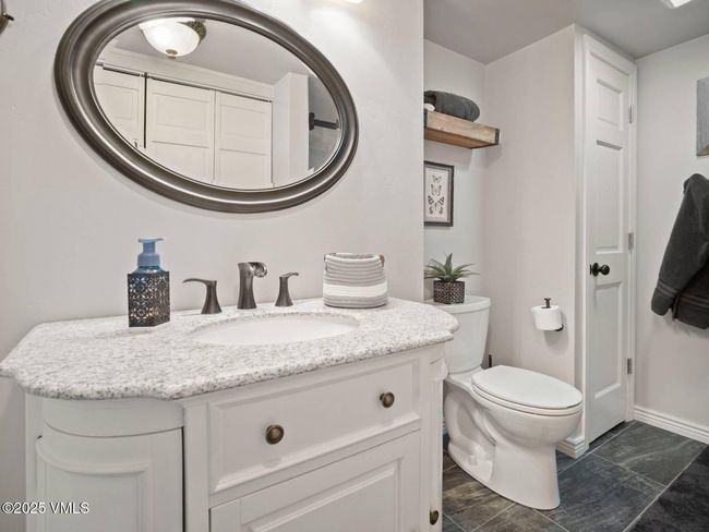 Primary Bathroom | Image 16