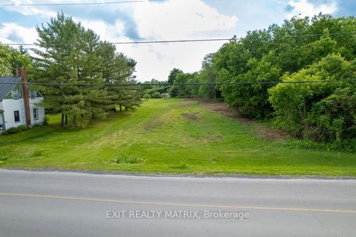 4530 3rd Line Rd, North Lancaster, ON, K0C1Z0 | Card Image