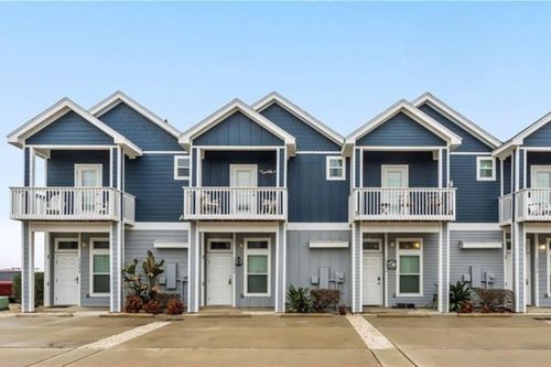 15208 Beach Way Dr, Corpus Christi, TX, 78418-8010 | Card Image