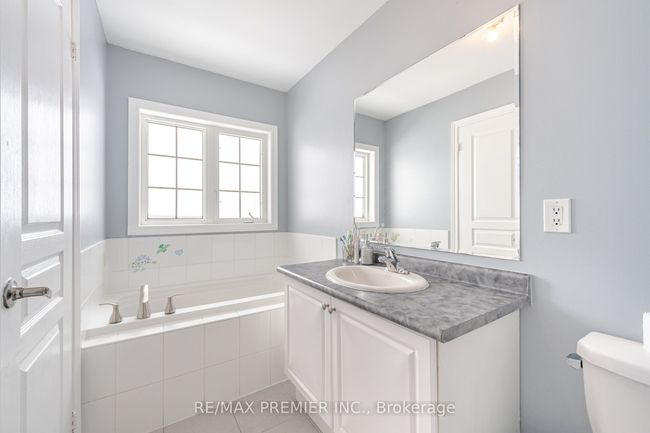 81 Alexie Way, House attached with 4 bedrooms, 4 bathrooms and 3 parking in Vaughan ON | Image 18