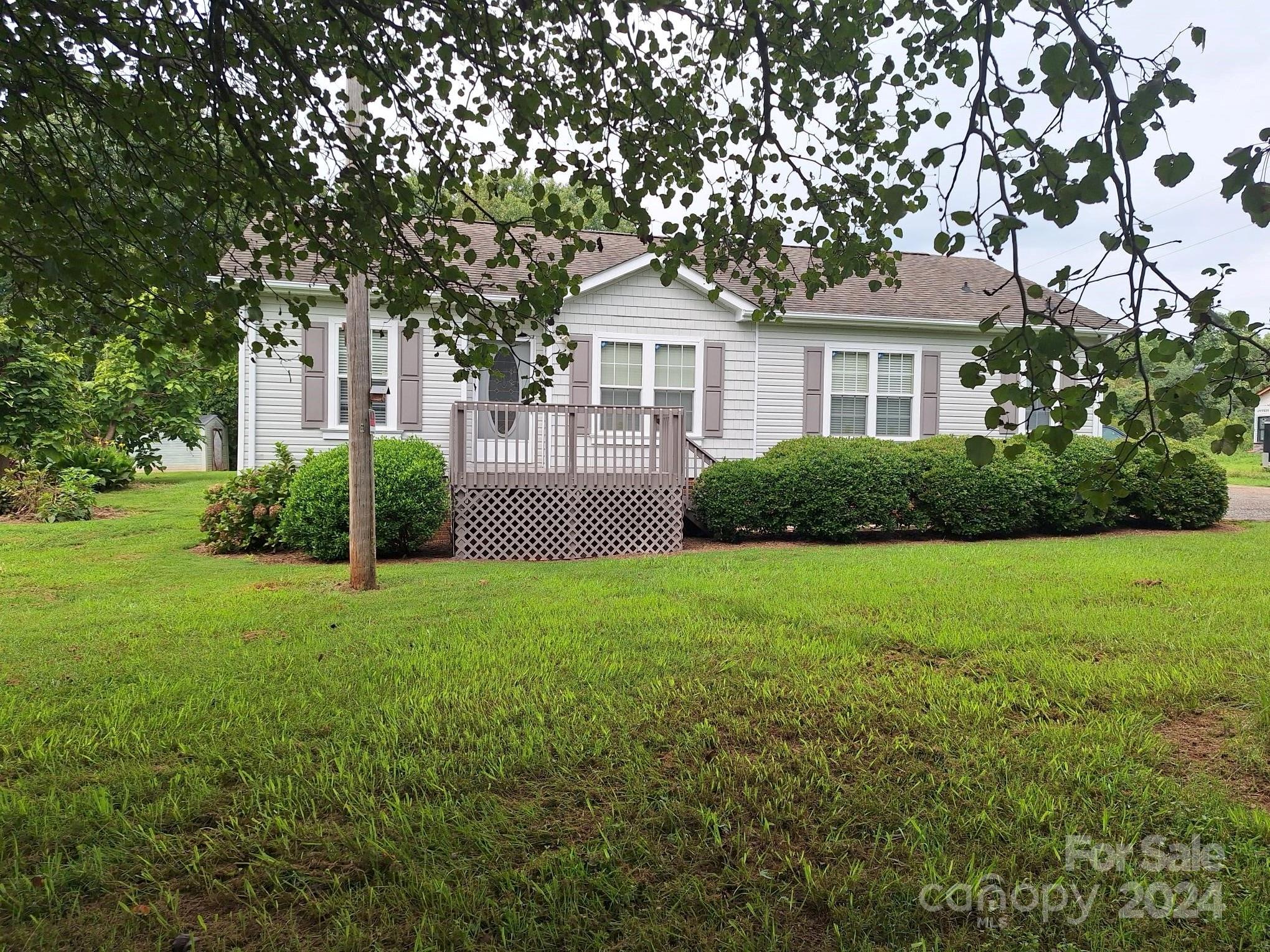 Gilead Rd, Huntersville, NC 28078