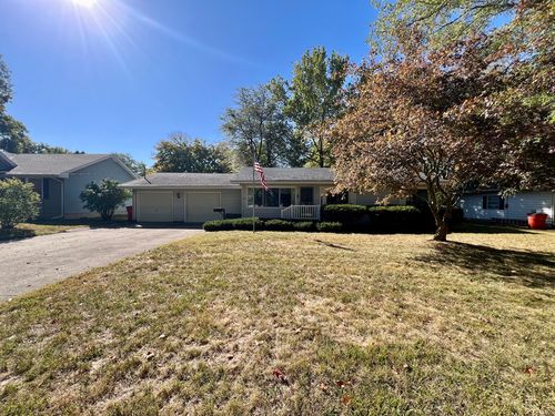 435 W Main St, Arcola, IL, 61910-1116 | Card Image