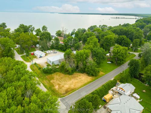 18 Simcoe Rd, Brechin, ON, L0K1B0 | Card Image