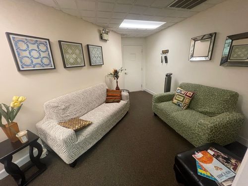 ste-19b-33 Bedford St, Lexington, MA, 02420-4330 | Card Image