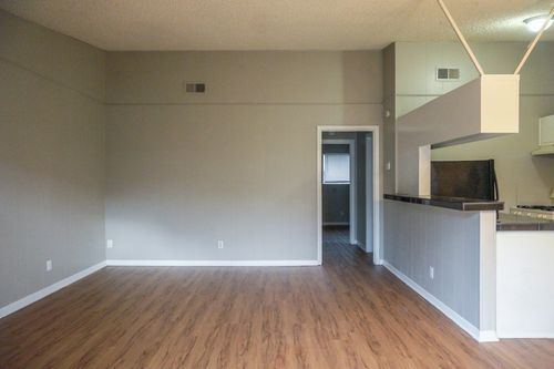 apt-104-616 W 51st St, Austin, TX, 78751-2335 | Card Image
