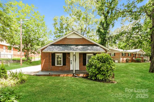 215 S Pinchback Ave, Bessemer City, NC, 28016-2438 | Card Image