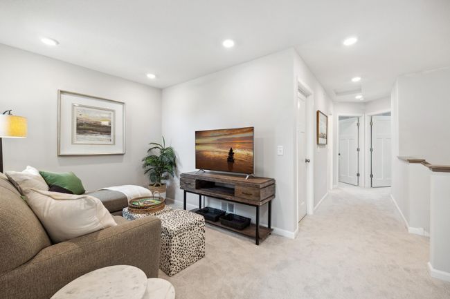 Loft Upstairs | Image 6