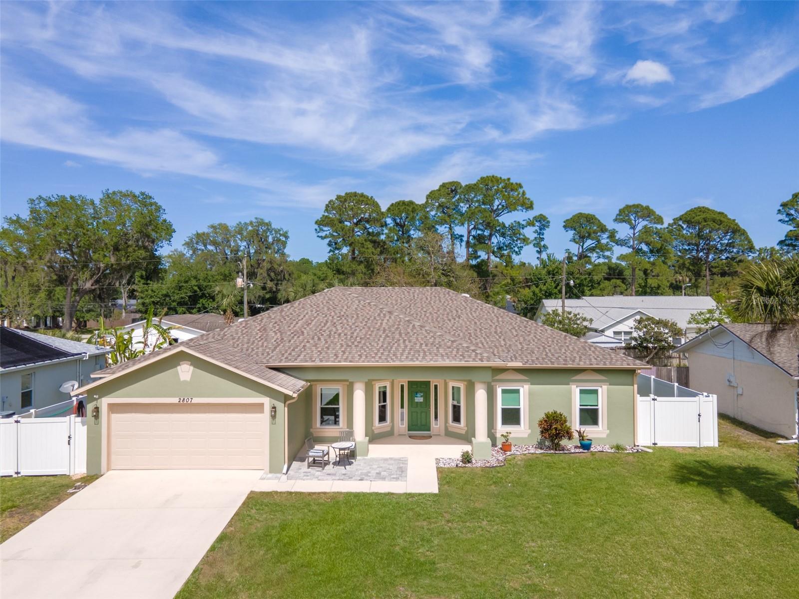 Queen Palm Dr, Edgewater, FL 32141