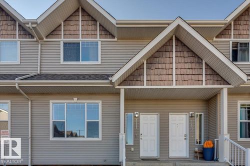 111-50 Lucky Pl, Sylvan Lake, AB, T4S0E3 | Card Image