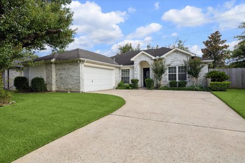 2818 Cocona Ln, Houston, TX, 77073-2913 | Card Image