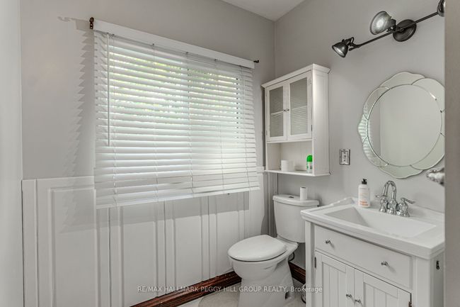 210 Bradford St, Home with 0 bedrooms, 1 bathrooms and 4 parking in Barrie ON | Image 10