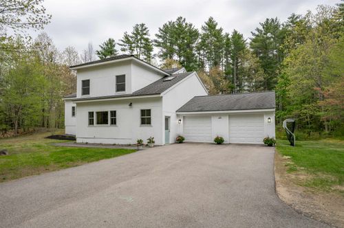 27 Pierce Lane, Hollis, NH, 03049 | Card Image