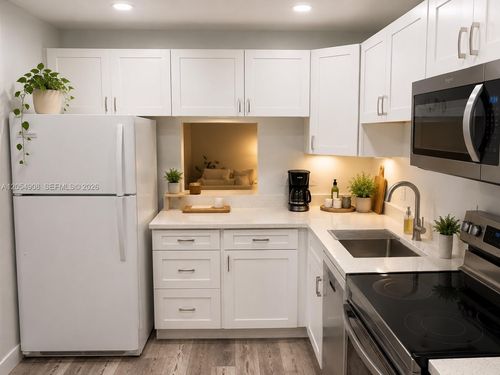 n-104-7960 Colony Cir N, Tamarac, FL, 33321-8310 | Card Image