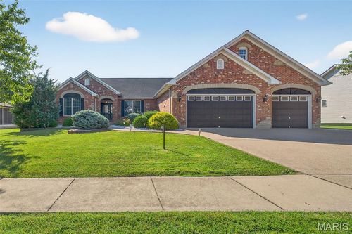 174 Bear Creek Dr, Wentzville, MO, 63385-3355 | Card Image