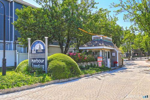 a-21-21 Harbour Close, New Haven, CT, 06405 | Card Image