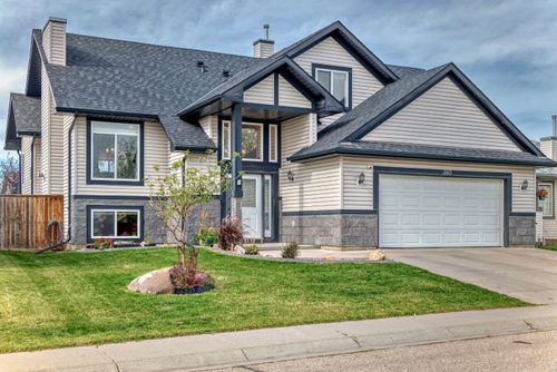 340 Parkview Estate, Strathmore, AB, T1P1K8 | Card Image