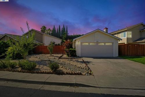 38851 Stillwater Cmn, Fremont, CA, 94536-4282 | Card Image