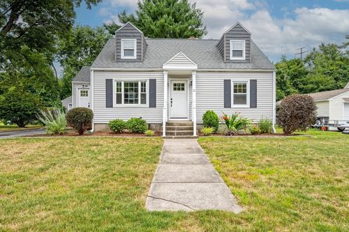11 Laurie Ave, South Hadley, MA, 01075-3013 | Card Image