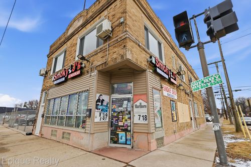 585 Southfield Rd, Lincoln Park, MI, 48146-2667 | Card Image