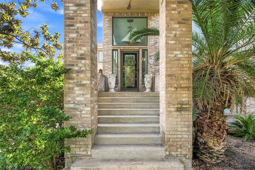 12604 Pegasus Dr, Willis, TX, 77318-5068 | Card Image
