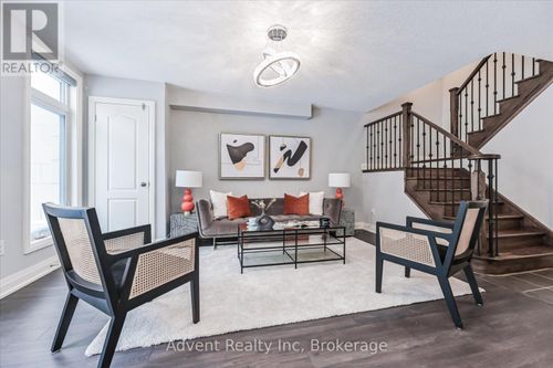 3936 7 Highway E, Markham, ON, L3R9S3 | Card Image