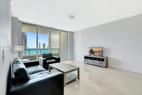 apt-1608-3340 Ne 190th St, Aventura, FL, 33180-2671 | Card Image