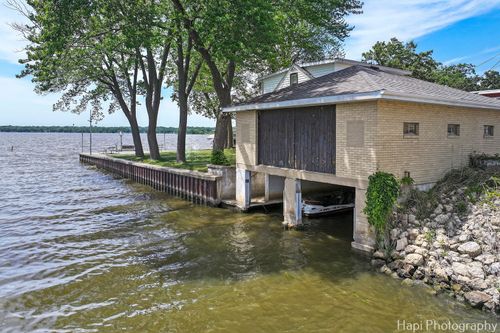 36 S Pistakee Lake Rd, Fox Lake, IL, 60020-1736 | Card Image