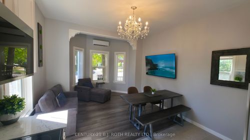 3-82 Albert St N, Orillia, ON, L3V5K5 | Card Image