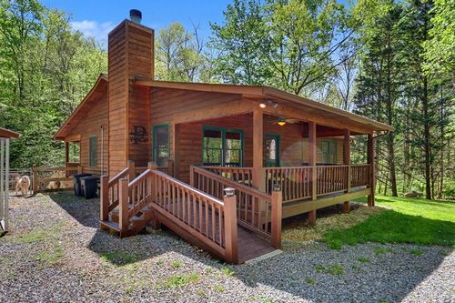 8 Stoney Brook Trl, Hayesville, NC, 28904-5630 | Card Image