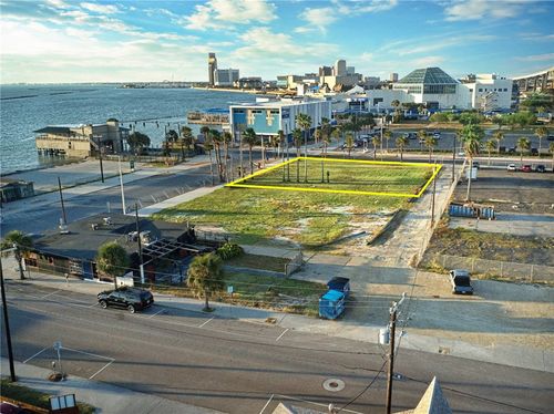 2801 N Shoreline Blvd, Corpus Christi, TX, 78402-1005 | Card Image